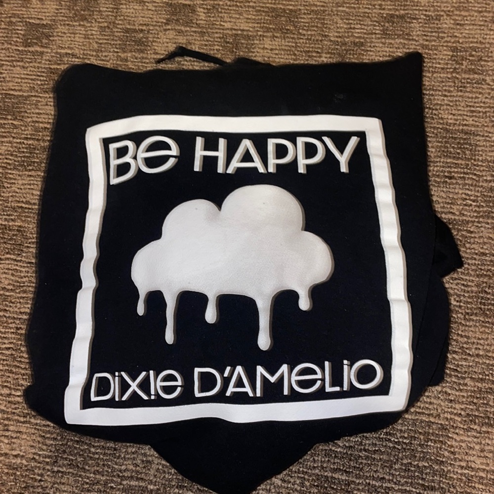 Dixie D’amelio Be Happy Hoodie Size XL